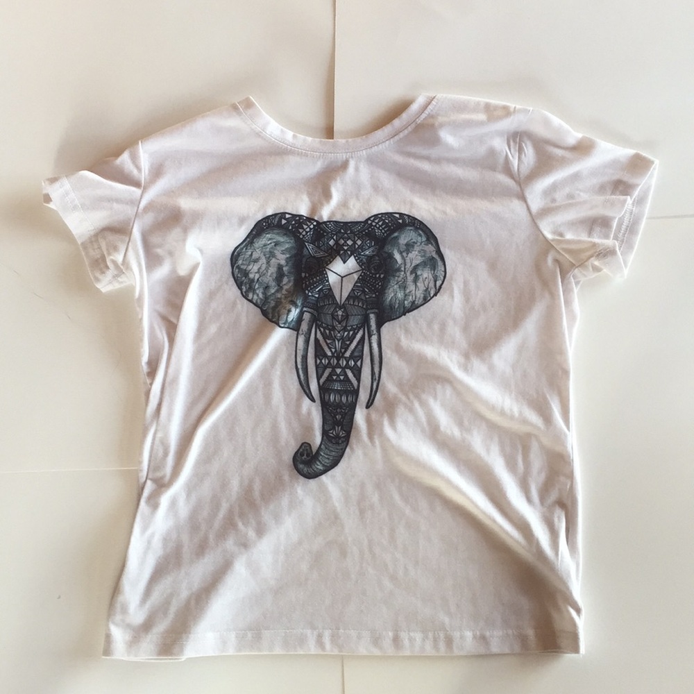 CUTE WHITE ELEPHANT T-SHIRT